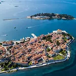 Nino-5 By Interhome * Poreč