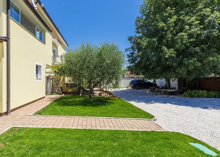 Nino-5 By Interhome Poreč