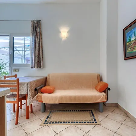 Nino-5 By Interhome * Poreč